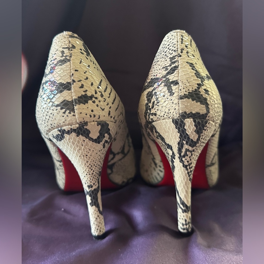 EUC Christian Louboutin Black and White Snake Print Heels - Picture 6 of 7